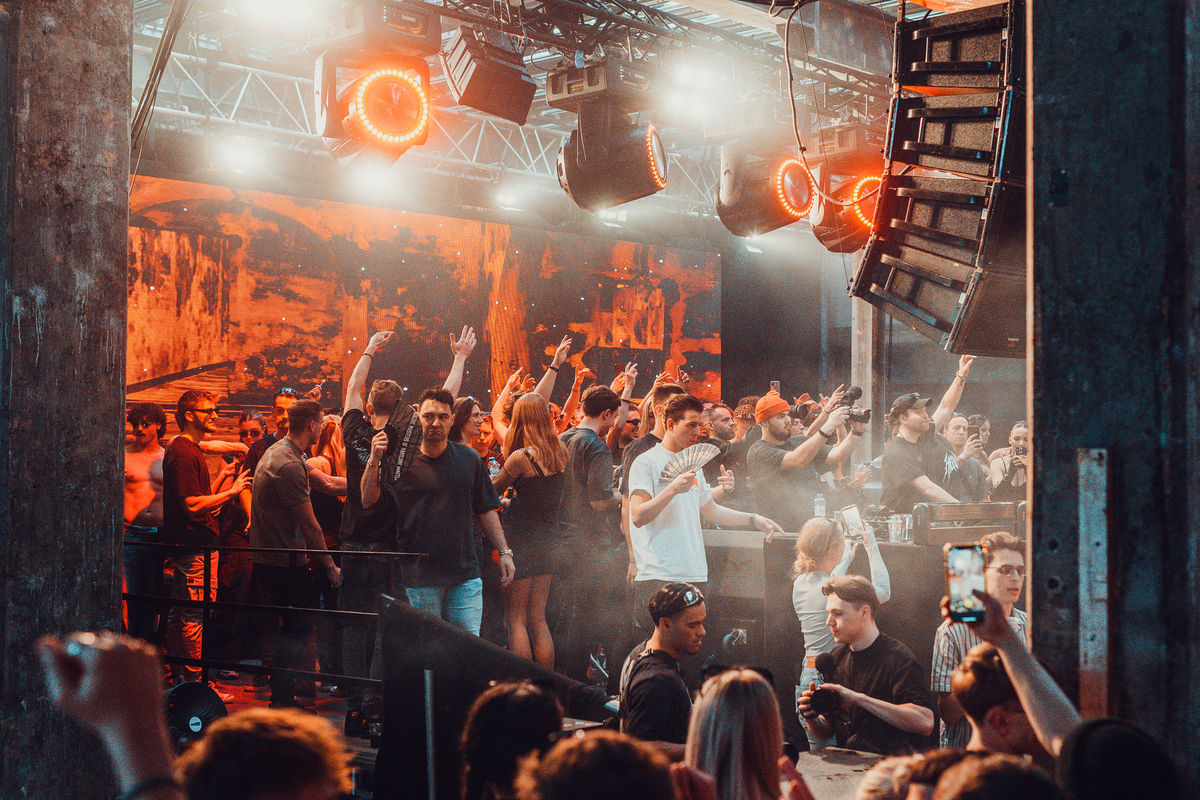 Loading... just a sec